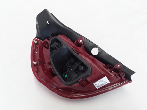 RENAULT Clio III (2005–2012) Eckleuchte hinten 8200886946 - 4