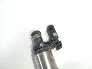  Fuel injector 