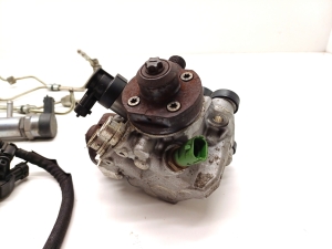VOLVO C30 (2006–2013) Kütusesüsteem ja selle üksikasjad 0445010618 - 3