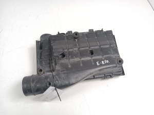 Volkswagen Passat B8 (2014–2023) Luftfiltergehäuse 04E129611G - 2