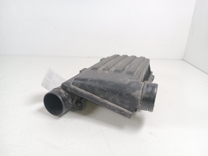 Volkswagen Passat B8 (2014–2023) Luftfiltergehäuse 04E129611G - 3