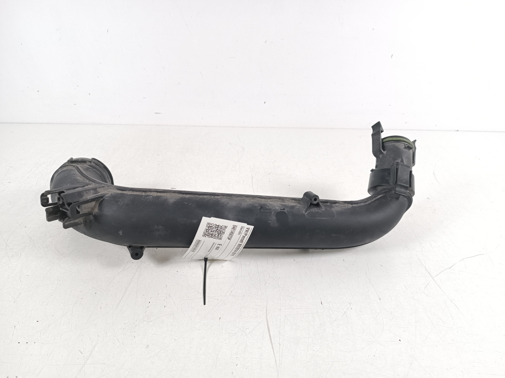 VOLKSWAGEN Passat B8 (2014-2023) Other tubes 04E145673P 22773081