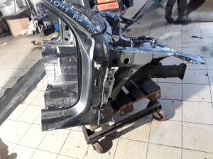   Front outrigger  -  