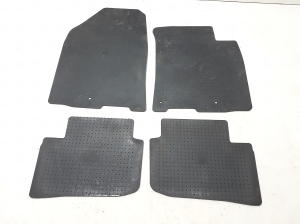  Interior mats 