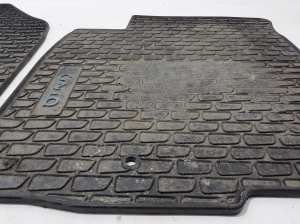  Interior mats 