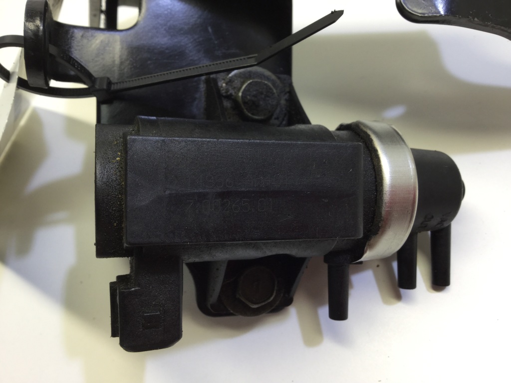 Used NISSAN XTrail Solenoids 14956AW401