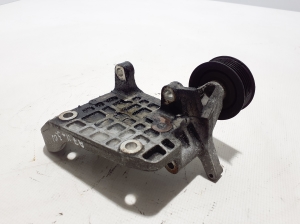 AUDI A7 (2010–2018) Alternator bracket 059903143AJ - 2