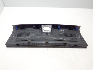  Rear panel interior trim 