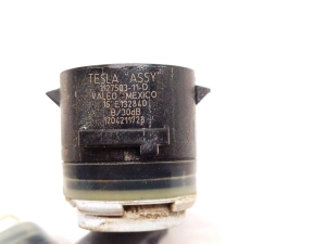 Tesla Model 3 3 (2016–2024) Rear parking sensor 1127503-11-D - 3