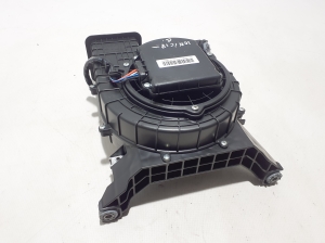  Cabin shoulder motor 