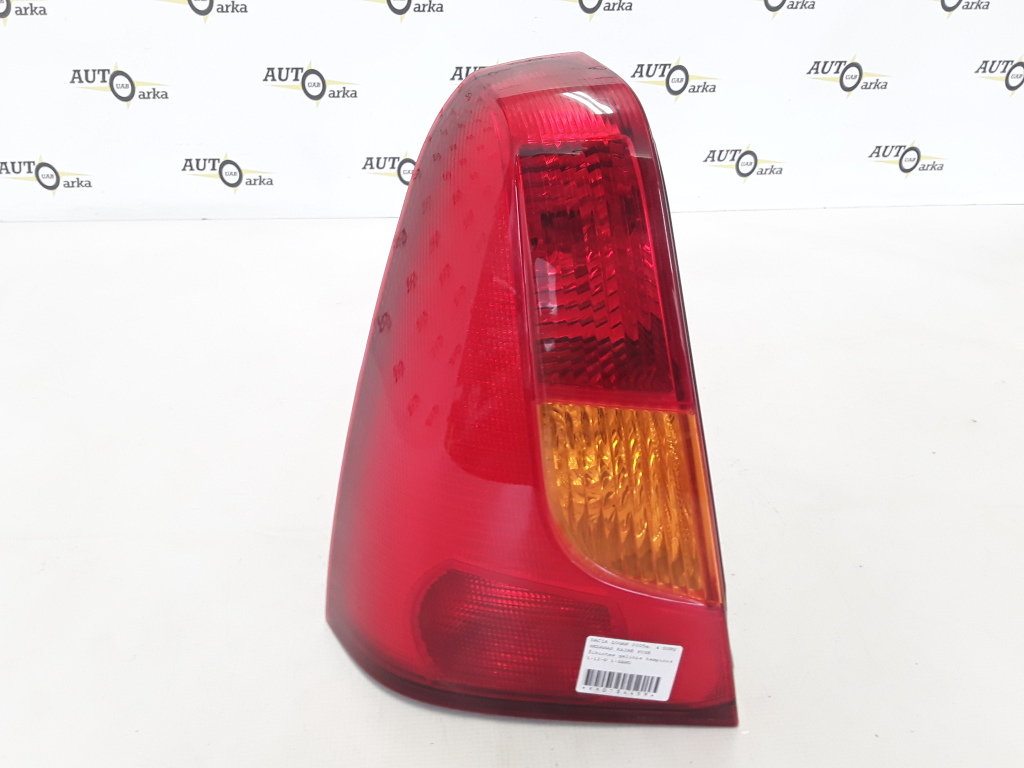 Dacia Logan I (2004–2012) Eckleuchte hinten 8200211020 Dacia Logan I (2004–2012) Eckleuchte hinten 8200211020
