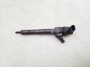  Fuel injector 