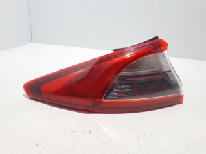  Rear corner lamp 