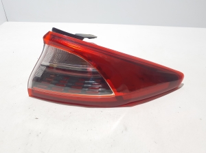  Rear corner lamp 