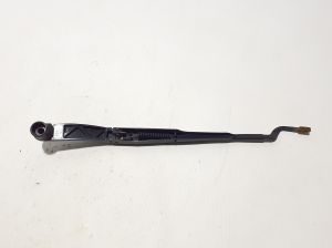  Windshield wiper blade 