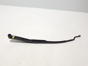  Windshield wiper blade 