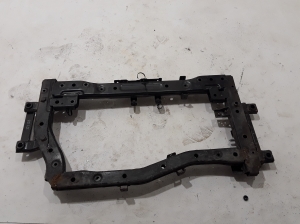  Engine holder 