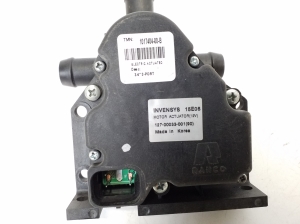 Mercedes Benz B-Class 246 (2011–2017) Air conditioner hose valve A2425060064 - 3