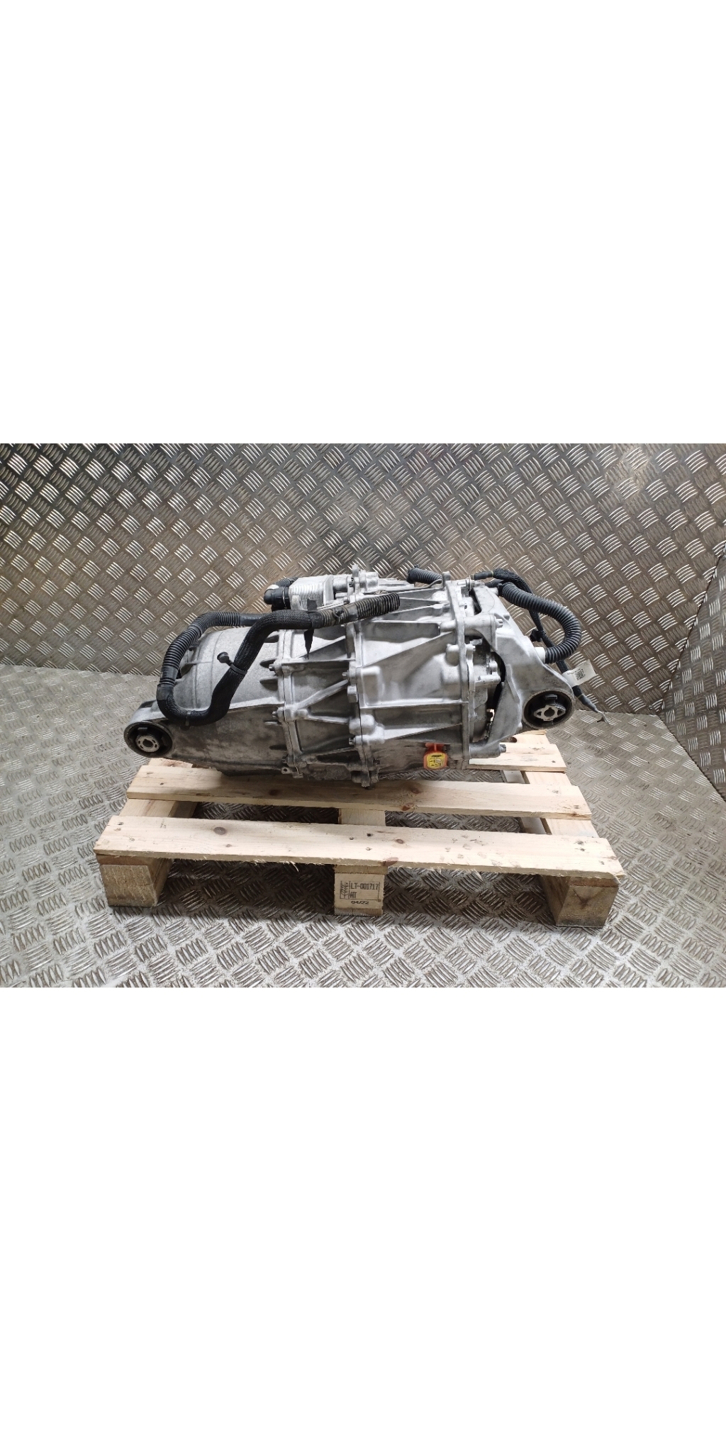 TESLA Model 3 1 generation (2017-2024) Bare Engine 1120990-00-B 22918961