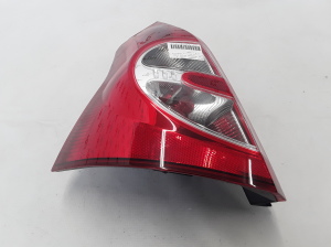 Dacia Sandero (2008–2012) Eckleuchte hinten 8200734825 - 4