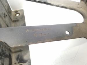 Mercedes Benz B-Class 246 (2011–2017) Other bracket A2423460201 - 2