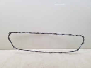  Front grille trim 