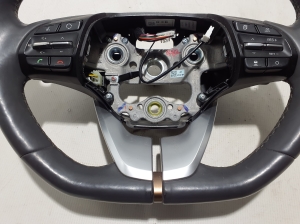  Steering wheel 