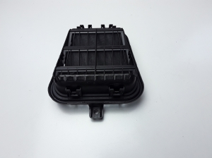 AUDI Q2 (2016–2026) Rear fender vent grille 4G9819181C - 3