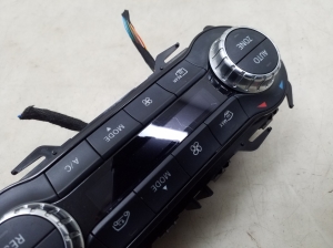 Mercedes Benz CLA-Class W117 (2013–2019) Heater control panel A2469001908 - 5