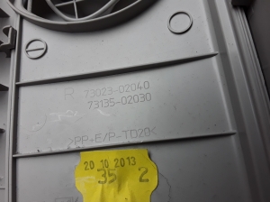 TOYOTA Auris E18 (2012–2018) Keskpiilari siseviimistlus 7302302040 - 2