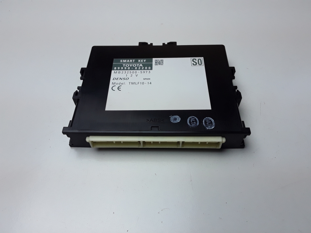 TOYOTA Auris 2 generation (2012-2015) Other Control Units 8999002200 22833704