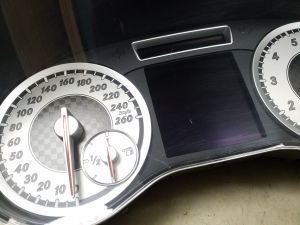 Mercedes Benz A-Class 176 (2012–2018) Instrument cluster A1769008901 - 4