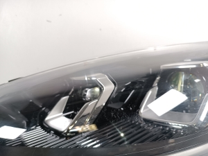 Ford Kuga III (2020–2026) Scheinwerfer und seine Teile - 12