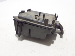  Fuse block holder under the hood 