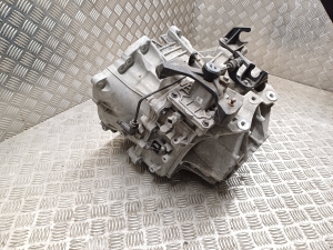 VOLVO V40 (2012–2019) Gearbox RFE66R7F097BB - 4