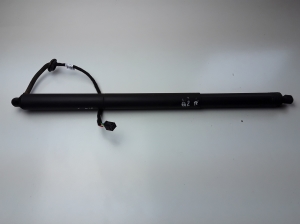 Trunk lid strut - 81A827861B
