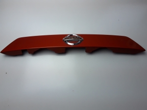 Trunk lid molding - 908105FA0A