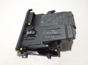 RENAULT Talisman II (2015–2026) Kindalaegas 685009940R - 3