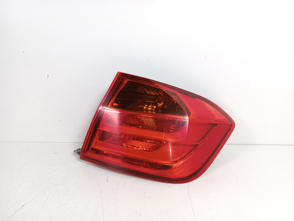 BMW 3 SERIES F30 (2011–2018) Eckleuchte hinten 63217259894 BMW 3 SERIES F30 (2011–2018) Eckleuchte hinten 63217259894