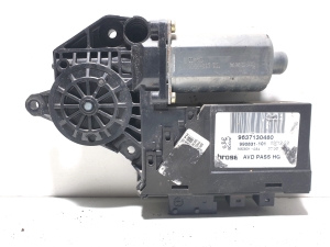 Front door window regulator motor - 9637130480