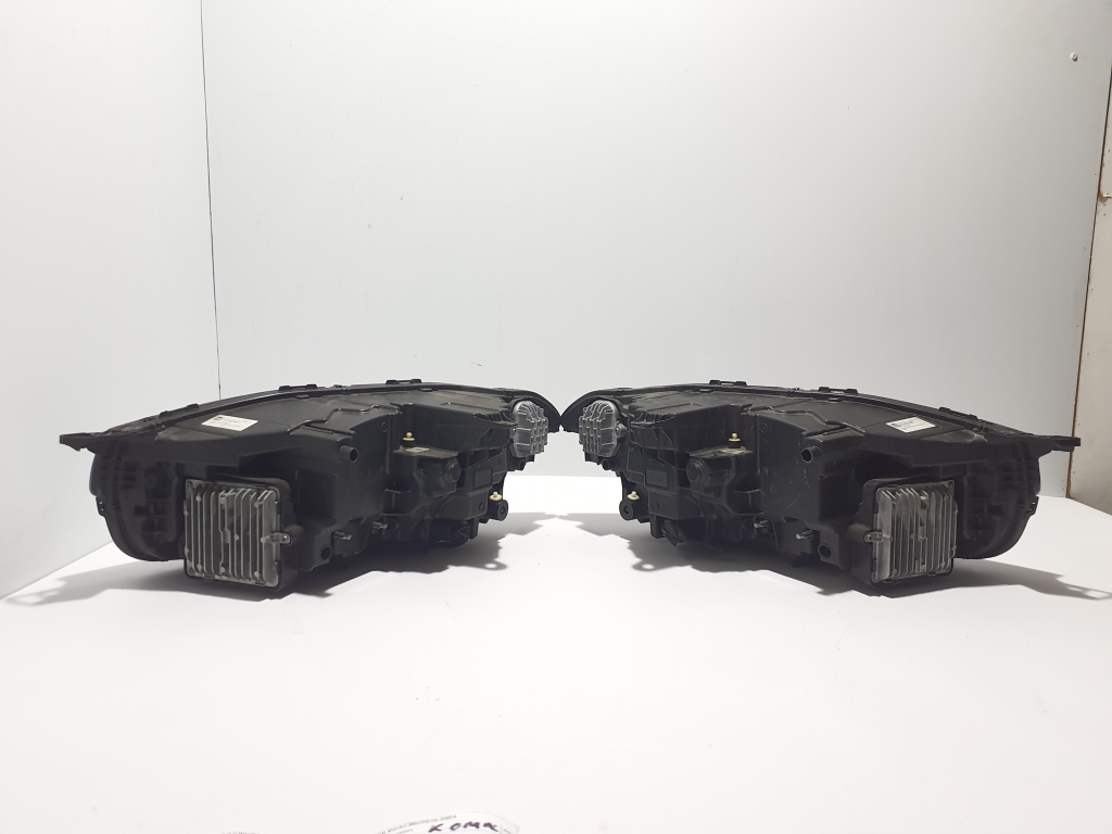 VOLVO XC90 2 generation (2014-2024) Front Headlights Set 22853847
