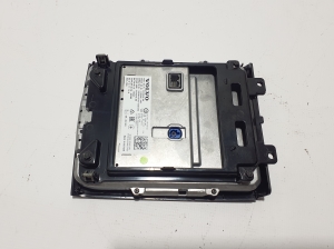 VOLVO XC60 (2017–2026) Ekraan 32316244 - 3
