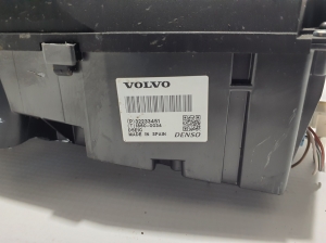 VOLVO XC90 (2015–2024) Esiklaasinäidik (HUD) 32233451 - 3