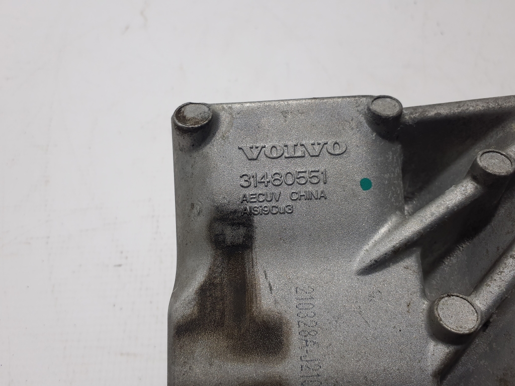 VOLVO XC60 2 generation (2017-2024) Engine Bracket Right Side 31480551 ...