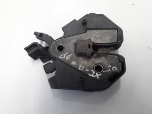 VOLVO XC90 (2002–2014) Hood latch - 4