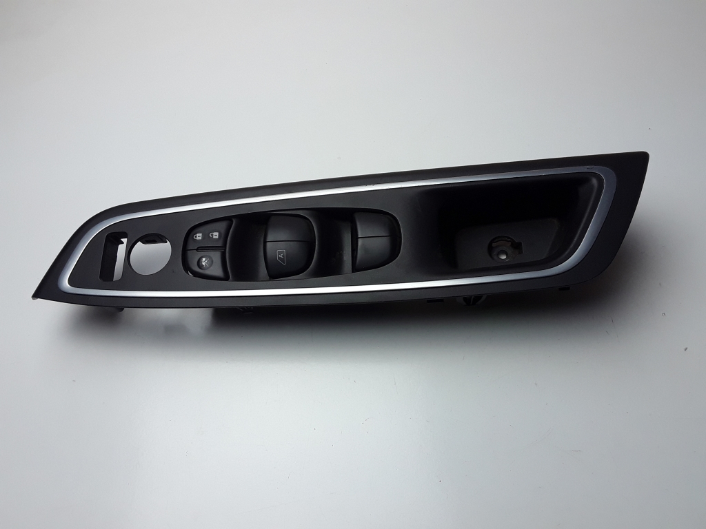 NISSAN Micra K14 (2017–2026) Front door glass switch 809615FA5E NISSAN Micra K14 (2017–2026) Front door glass switch 809615FA5E