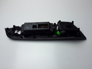 NISSAN Micra K14 (2017–2026) Front door glass switch 809615FA5E - 3