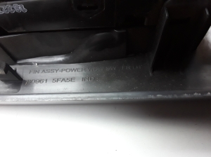NISSAN Micra K14 (2017–2026) Front door glass switch 809615FA5E - 2