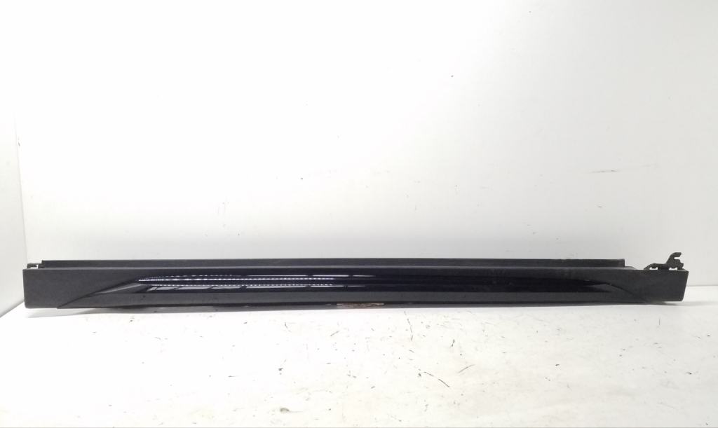 BMW X1 F48/F49 (2015-2023) Right Side Plastic Sideskirt Cover 7332328 25022357