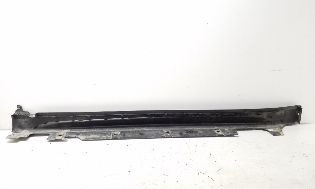 BMW X1 F48/F49 (2015-2023) Right Side Plastic Sideskirt Cover 7332328 25022357